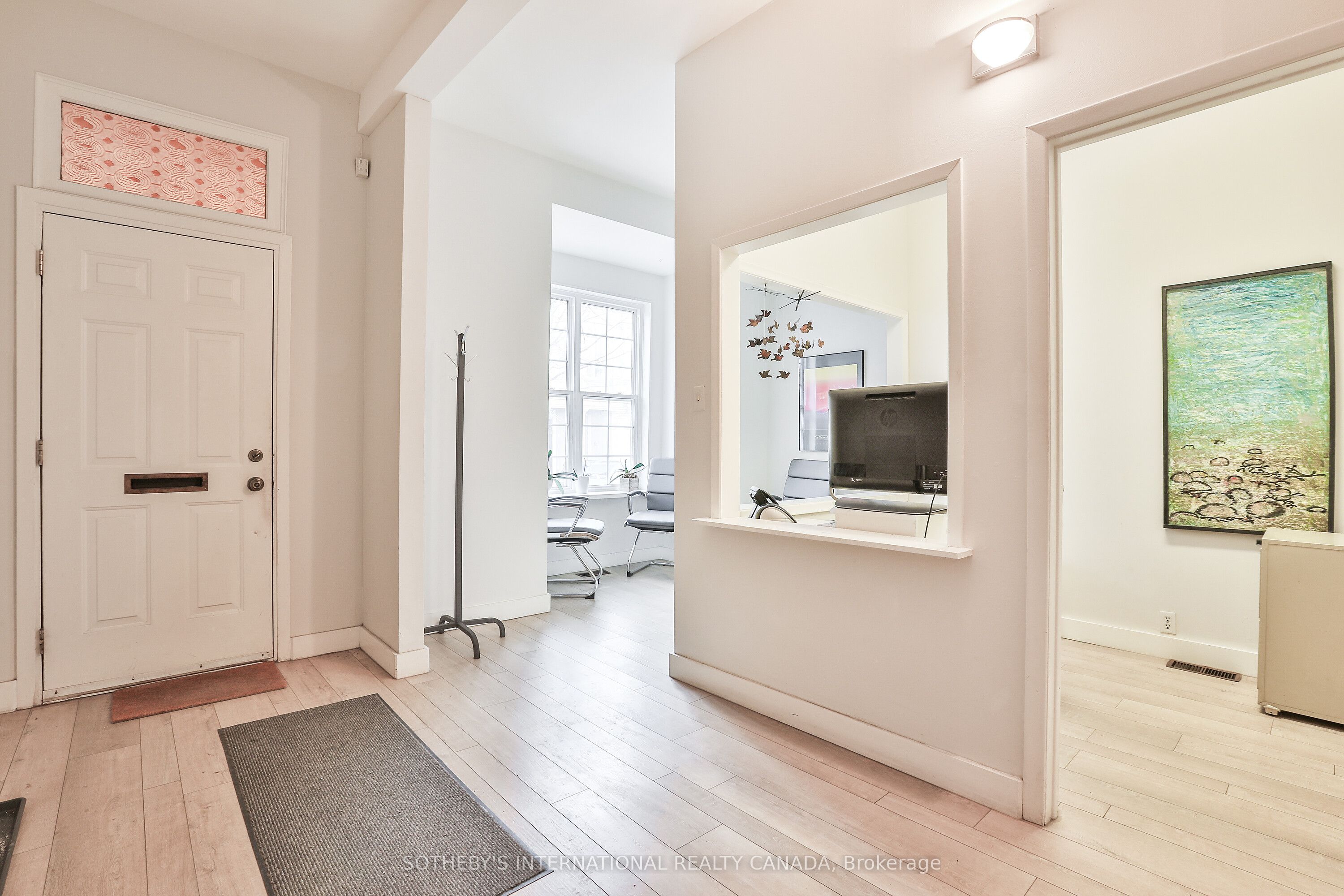 108 Scollard Street Property Photo 4