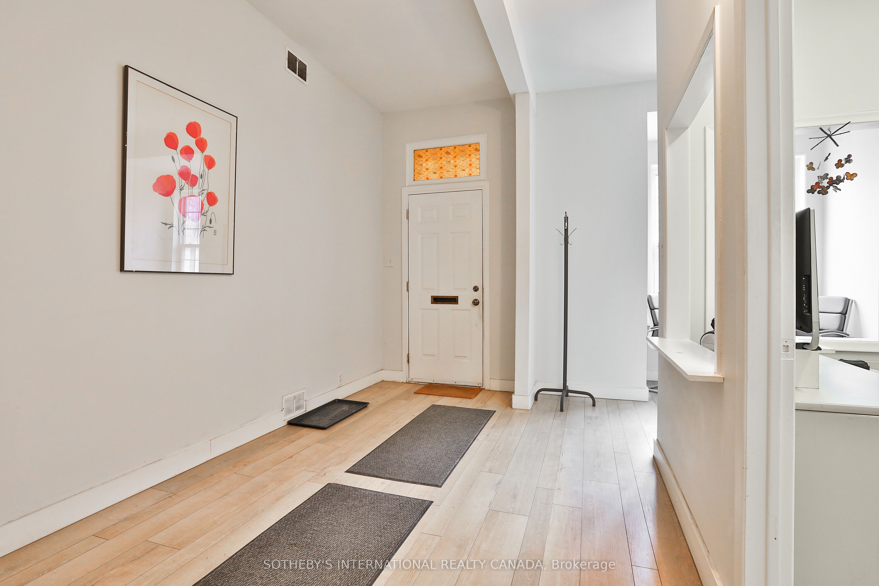 108 Scollard Street Property Photo 5
