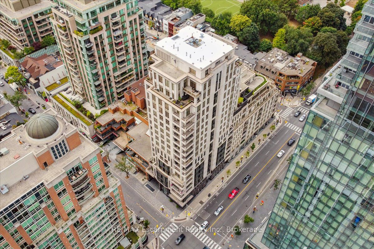 #304 - 68 Yorkville Avenue Property Photo 1