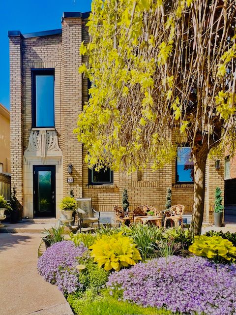 24 College View Avenue Property Photo 3