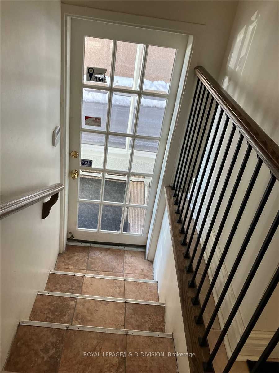 #rm4 L/l - 335 Sheppard Avenue Property Photo 5