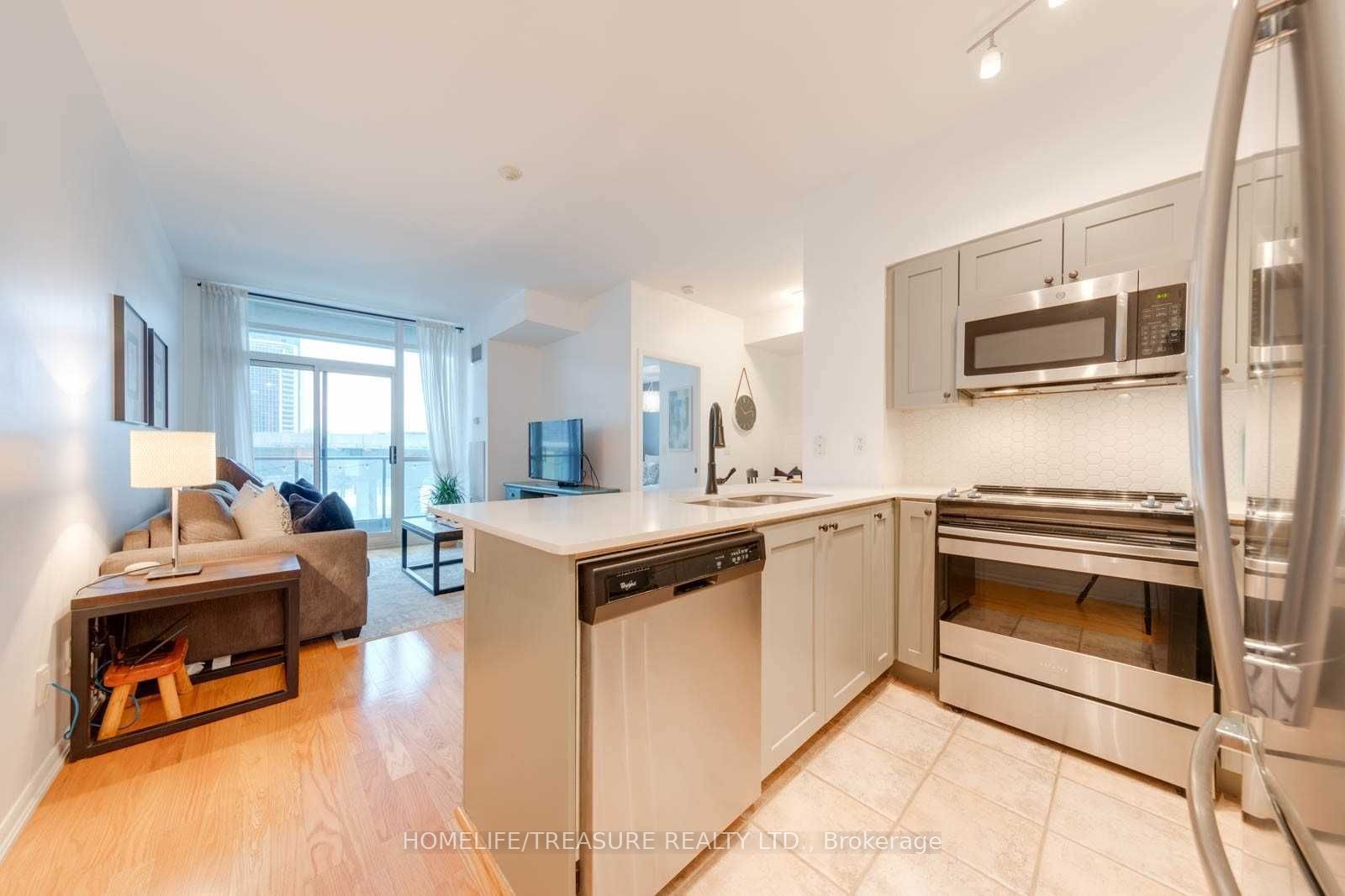 231 Fort York Boulevard 722 Property Photo 11