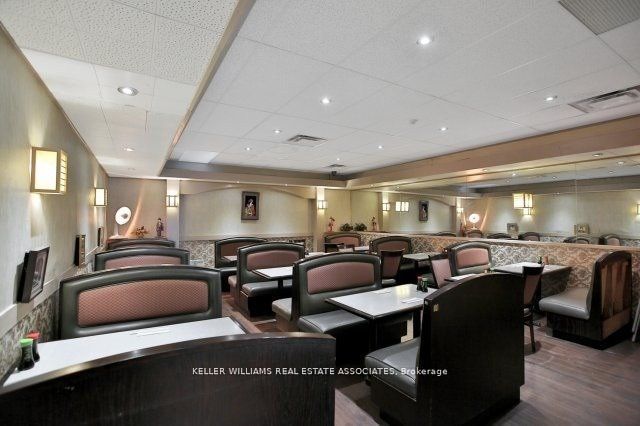 388 Bloor Street Property Photo 11