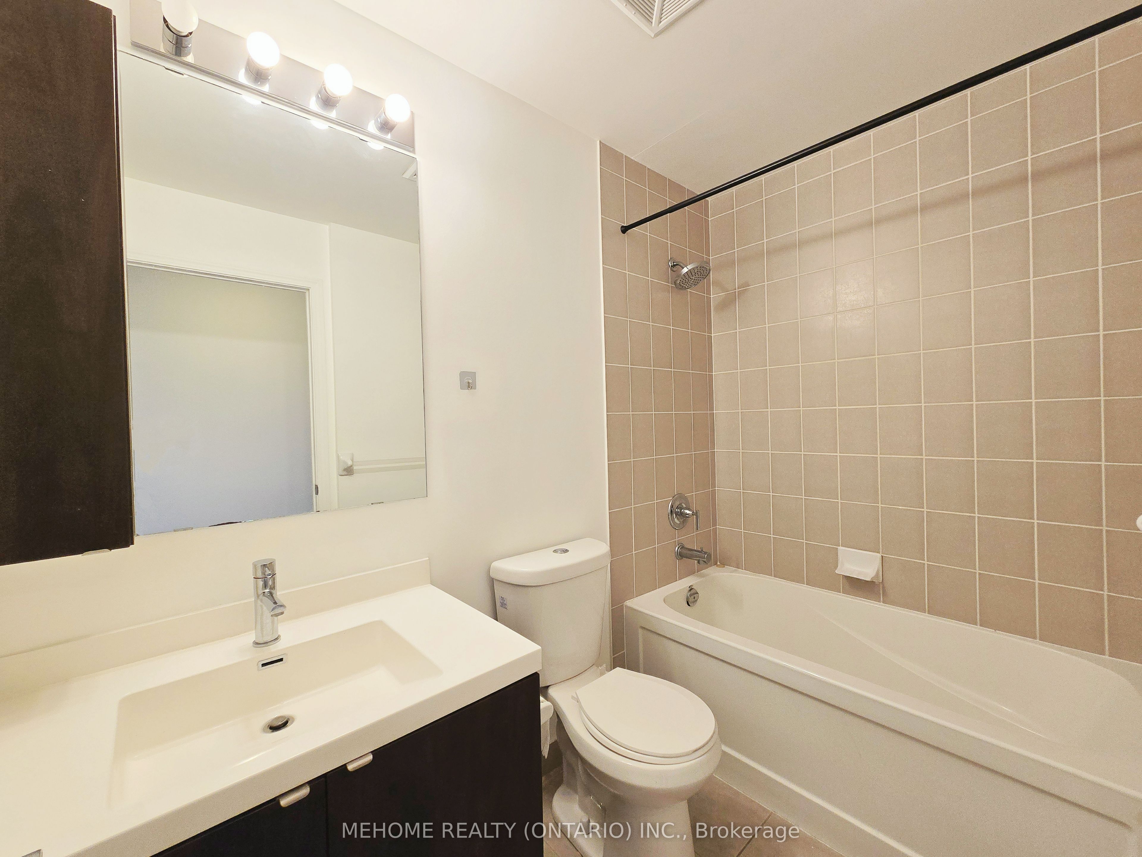 352 Front Street W 1914 Property Photo 10