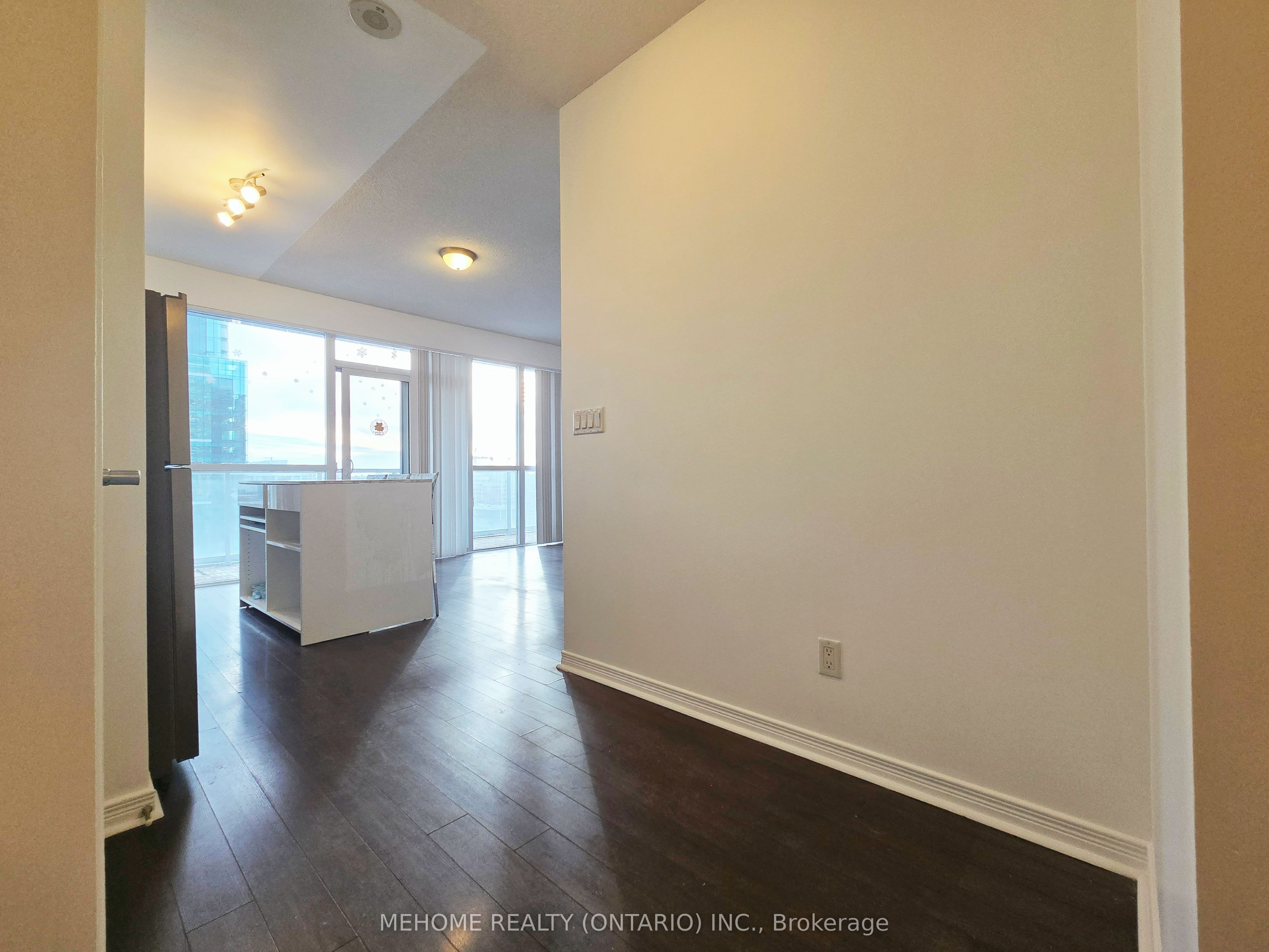 352 Front Street W 1914 Property Photo 12