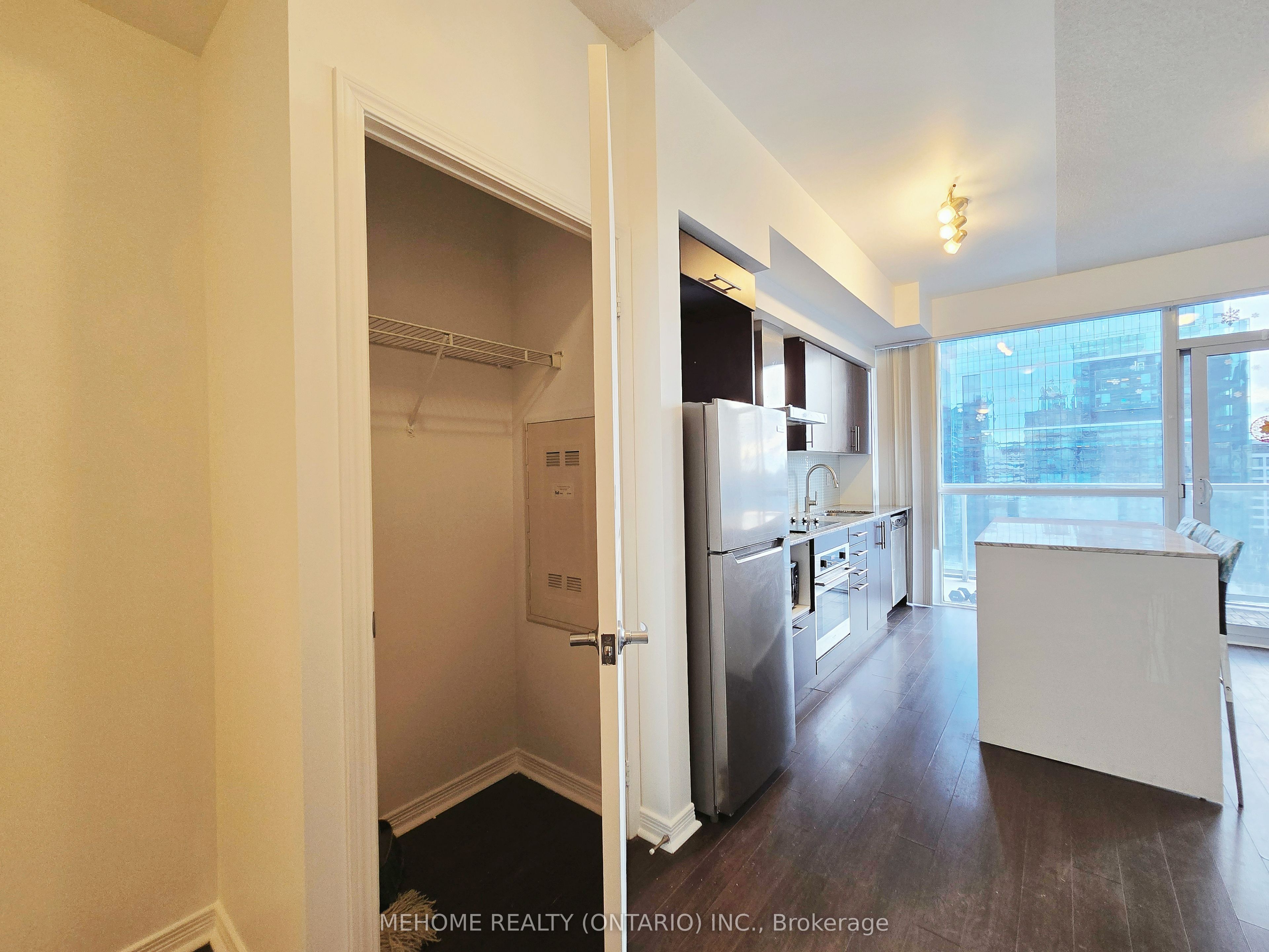 352 Front Street W 1914 Property Photo 13