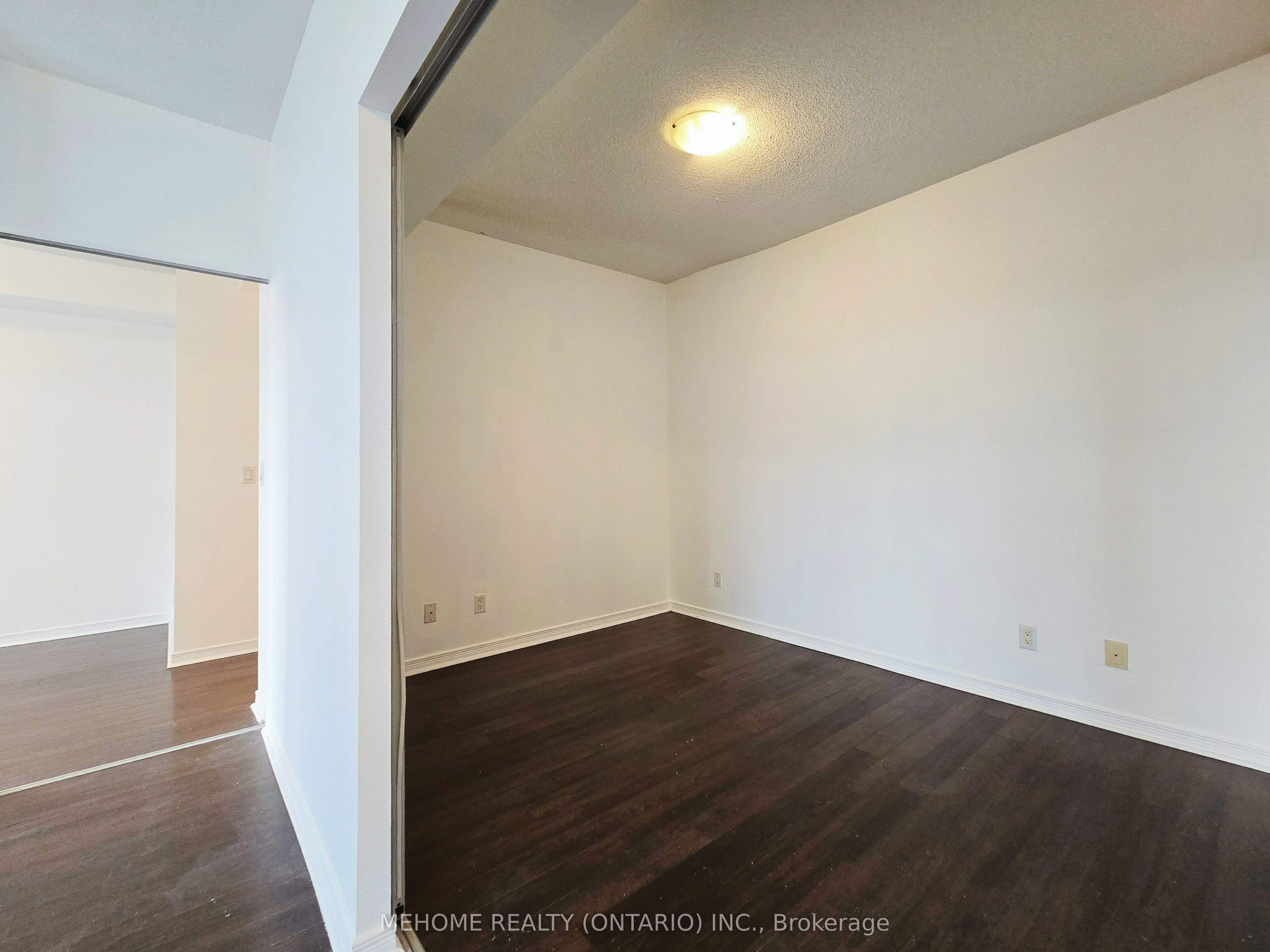 352 Front Street W 1914 Property Photo 21