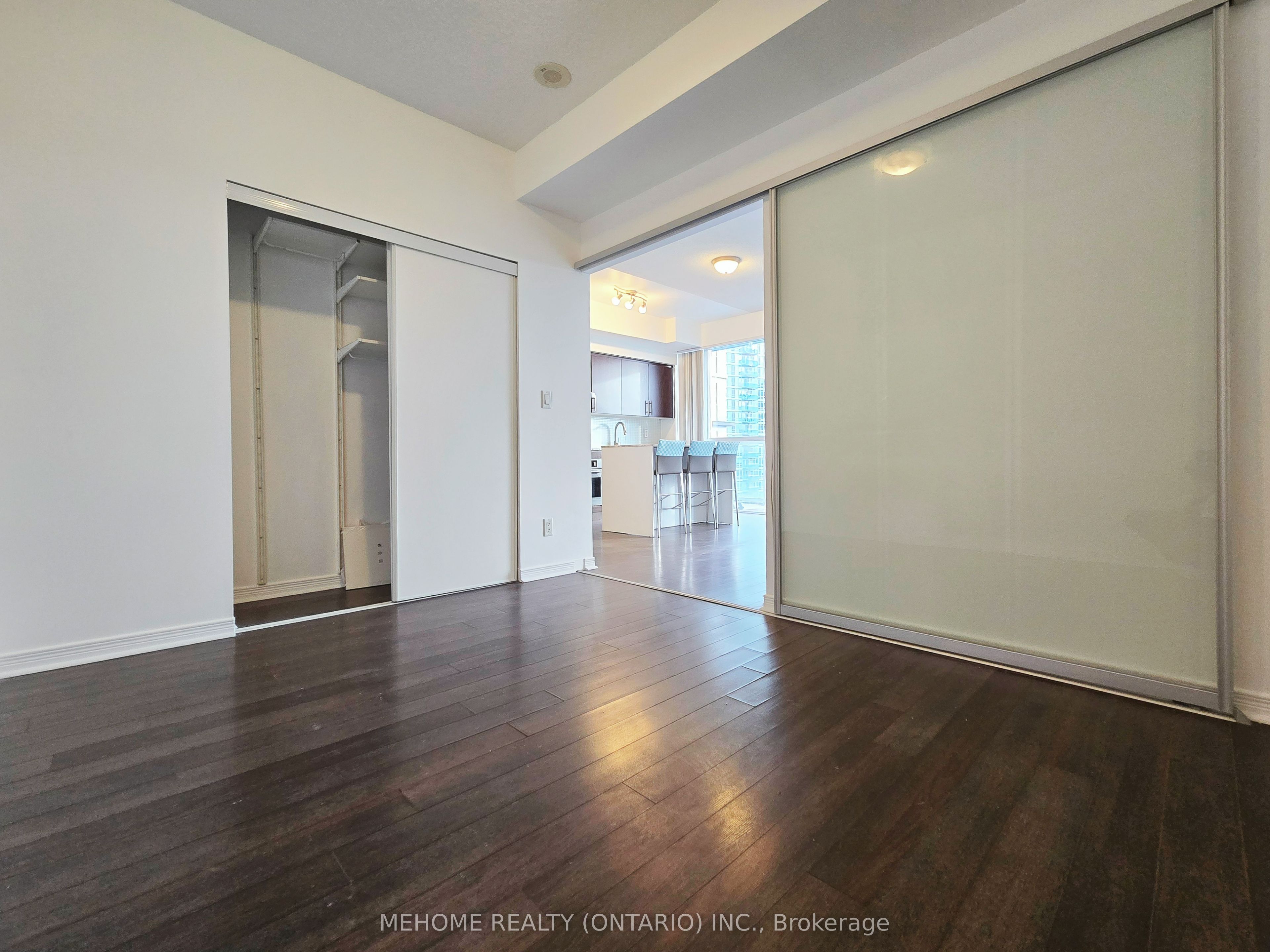 352 Front Street W 1914 Property Photo 22