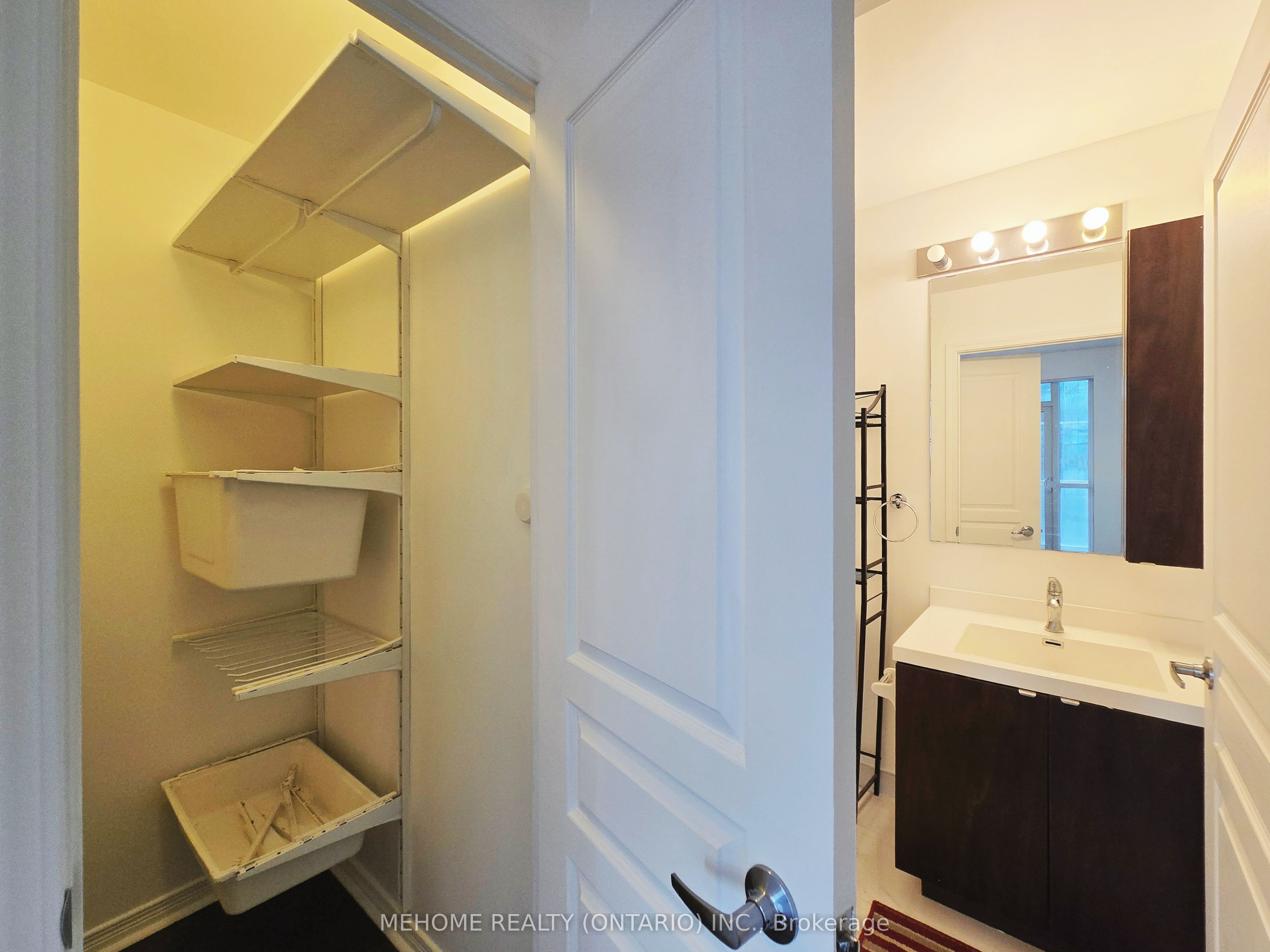 352 Front Street W 1914 Property Photo 27