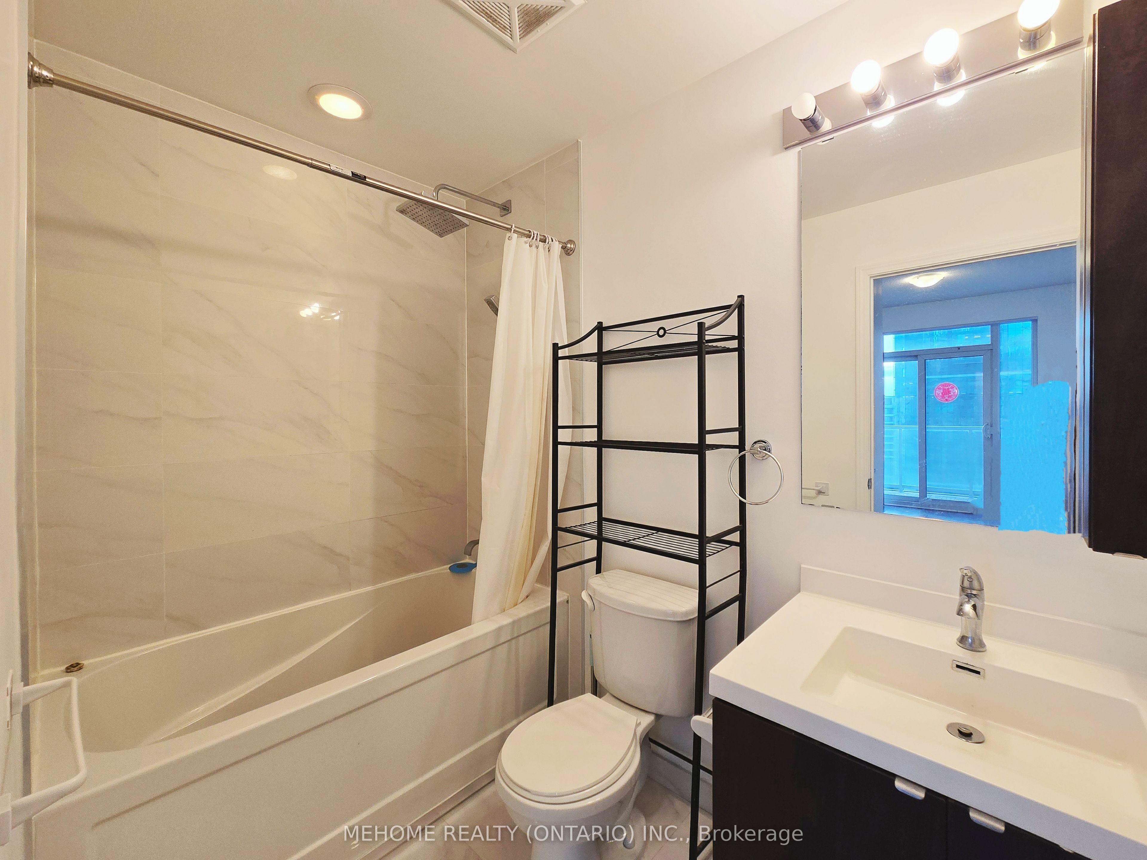 352 Front Street W 1914 Property Photo 28
