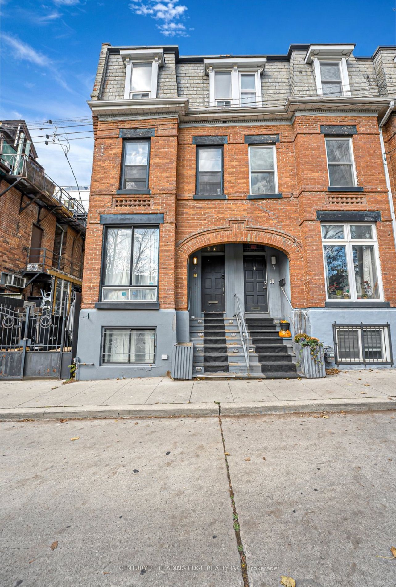 2 Monteith Street Property Photo 1