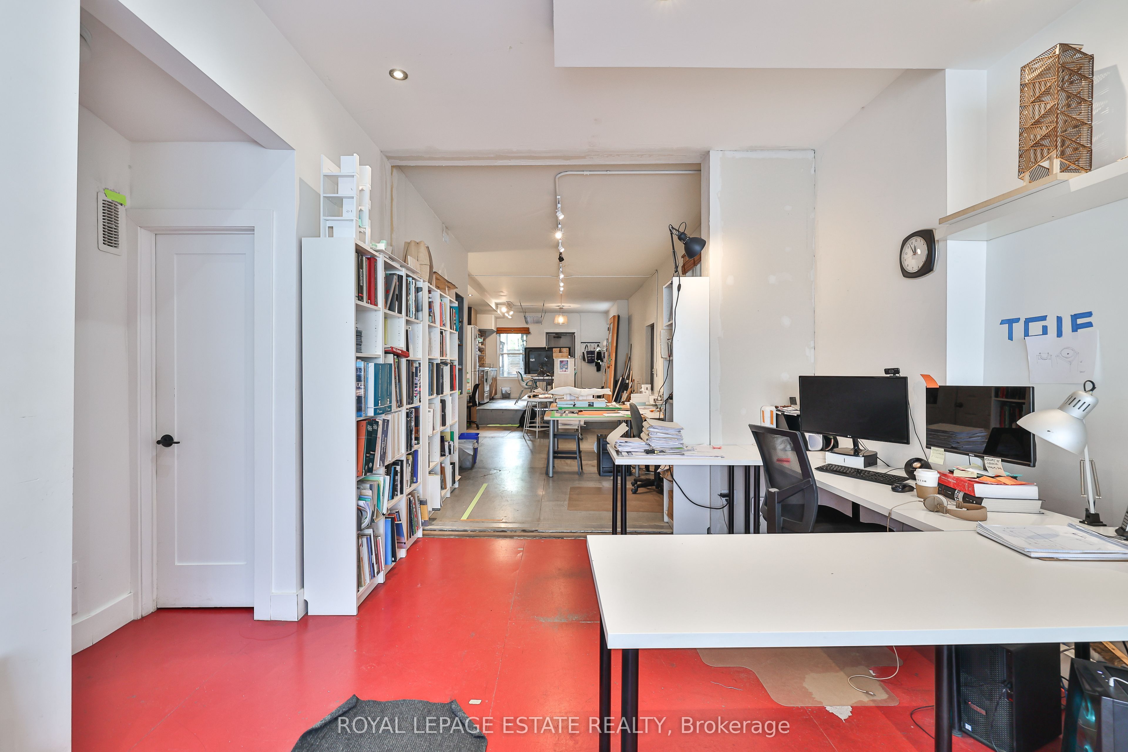1088 Bathurst Street Property Photo 3