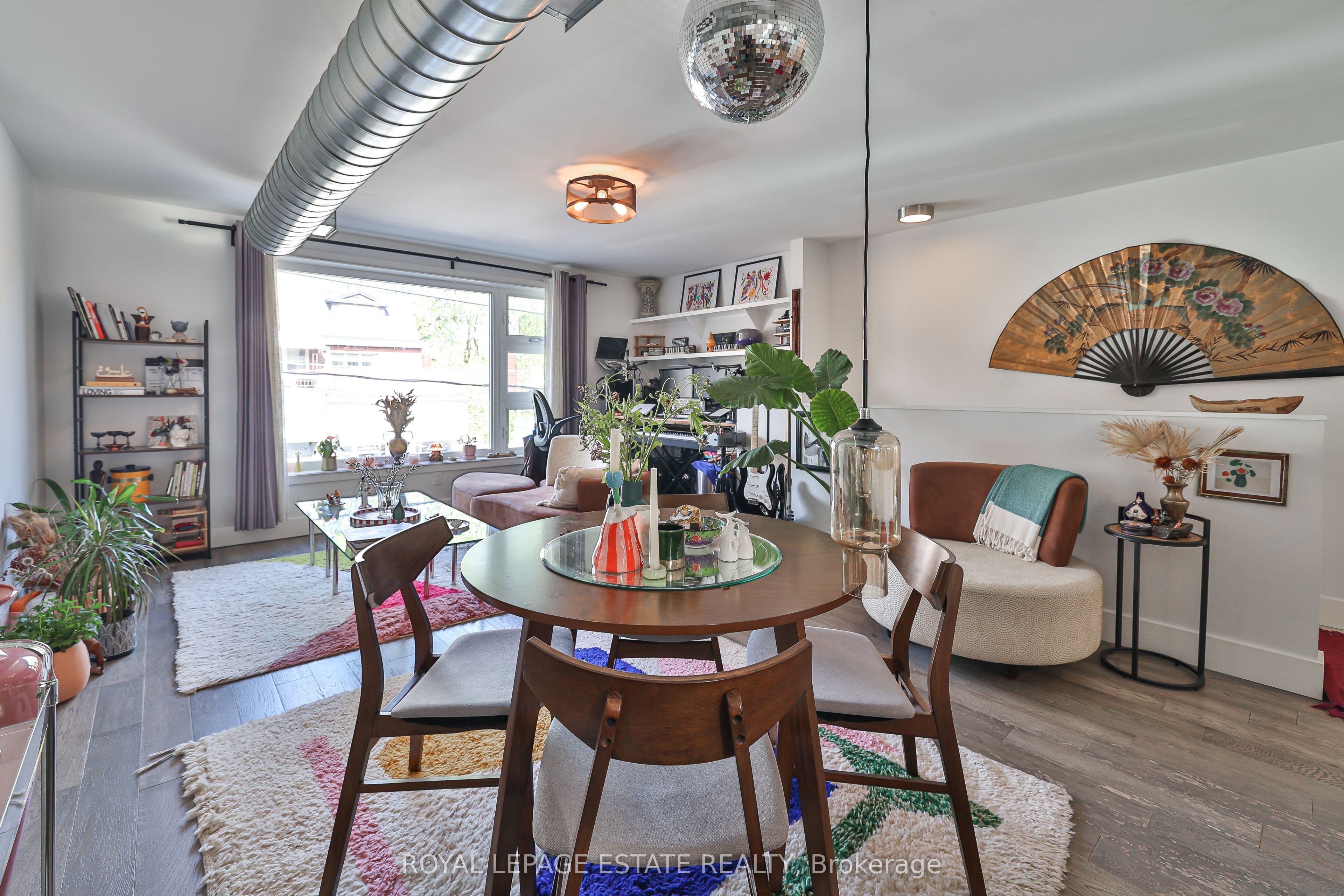 1088 Bathurst Street Property Photo 7