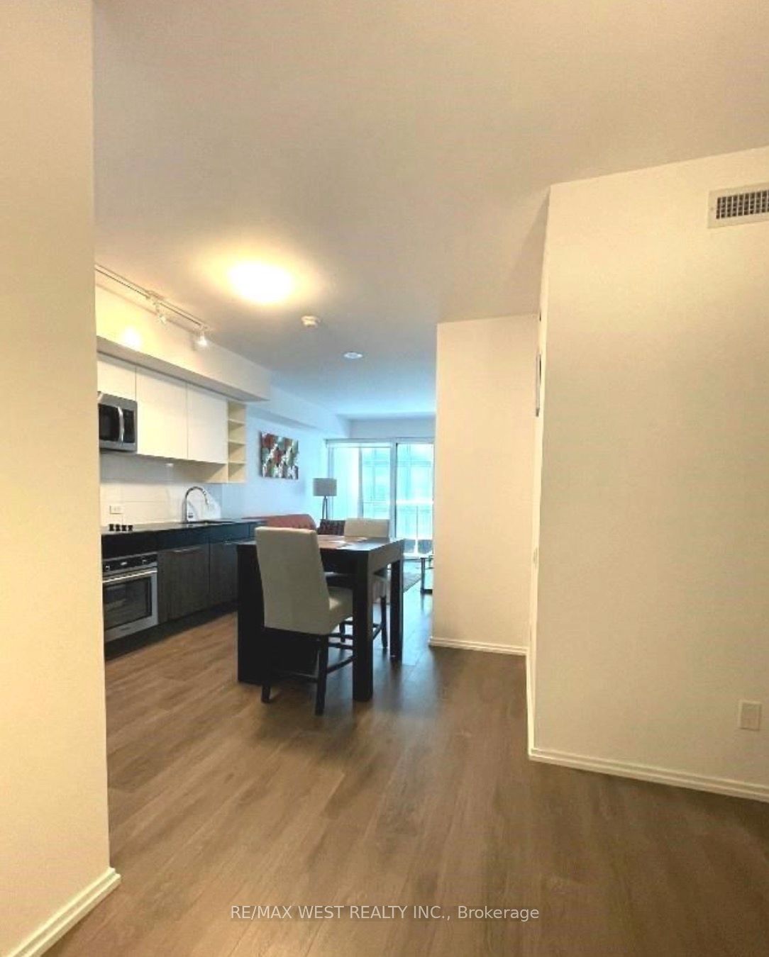 #2307 - 68 Shuter Street Property Photo 7