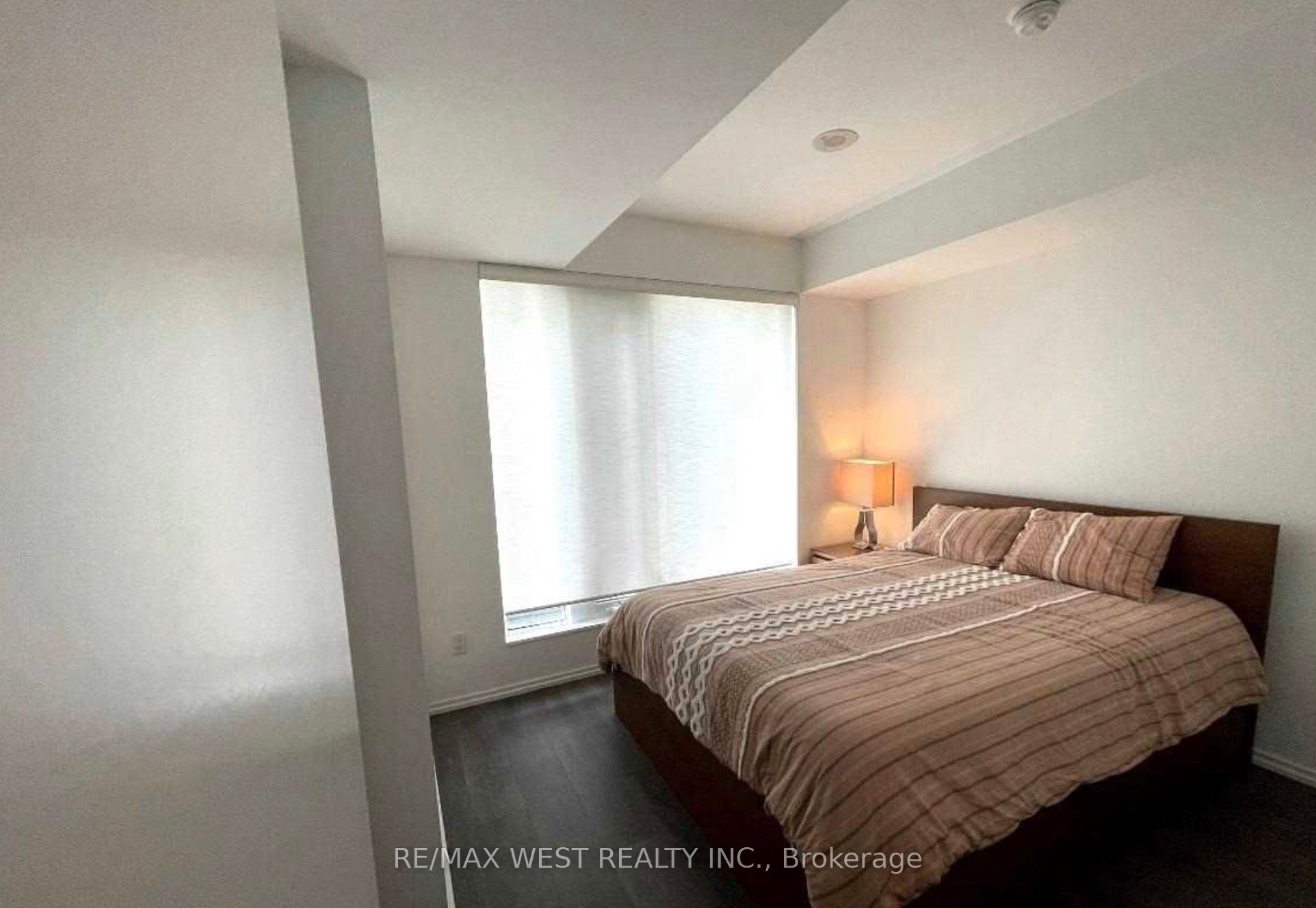#2307 - 68 Shuter Street Property Photo 9