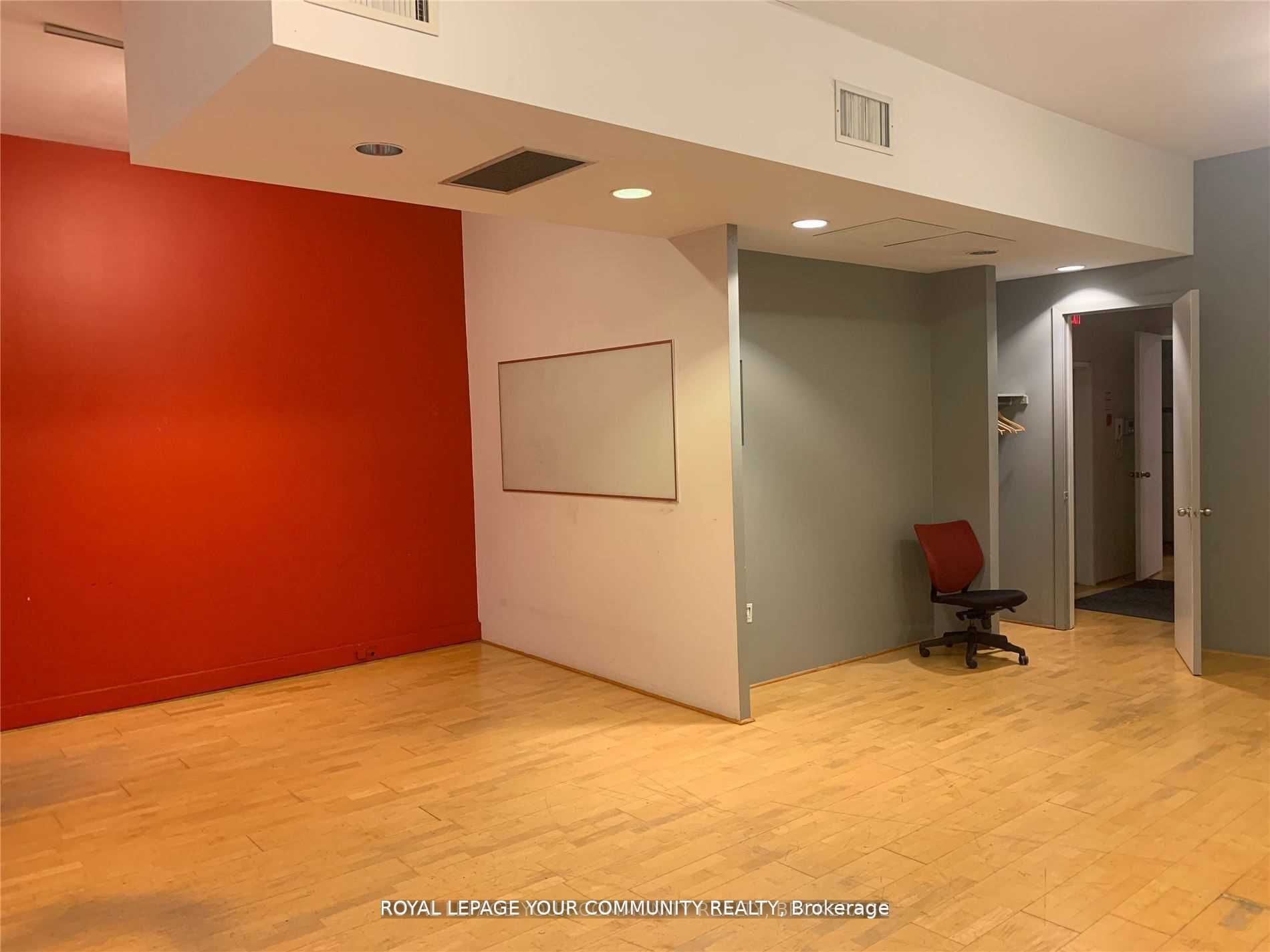 #4th Flr - 187 King Street Property Photo 6