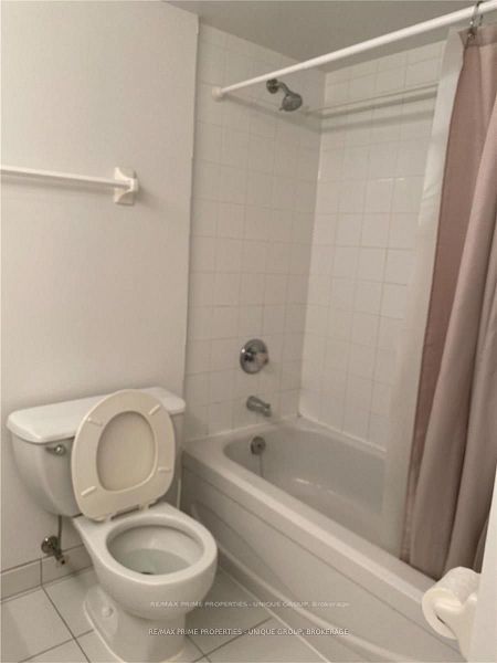 736 Bay Street 512 Property Photo 15