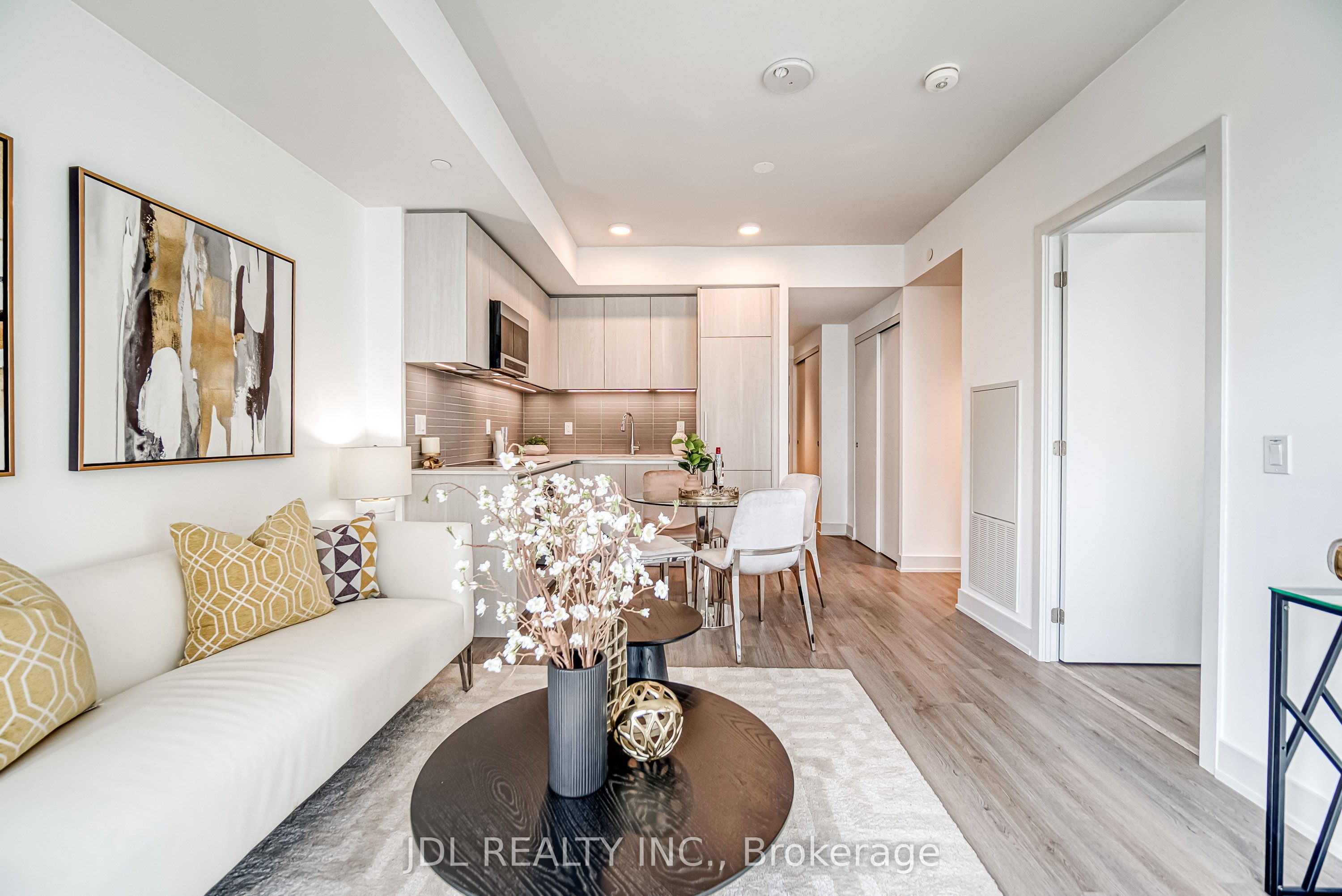 #3105 - 8 Cumberland Street Property Photo 12