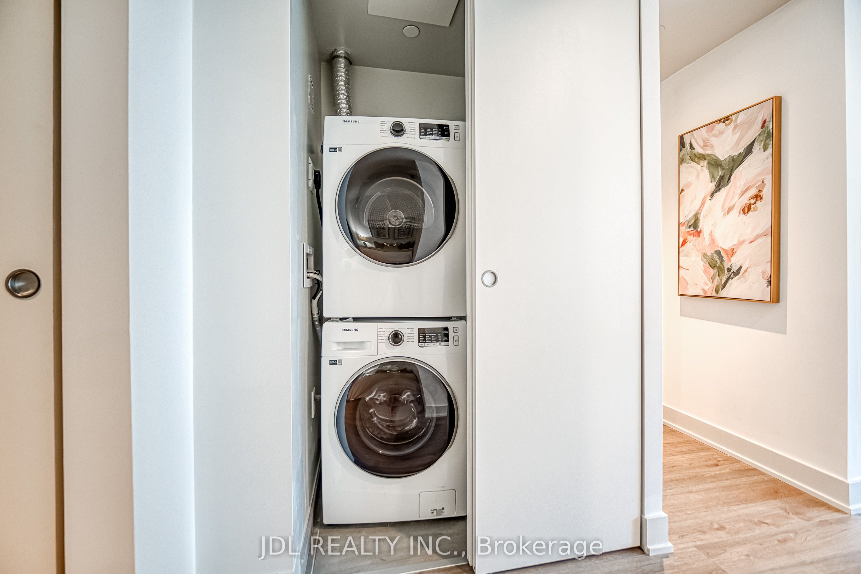 #3105 - 8 Cumberland Street Property Photo 22