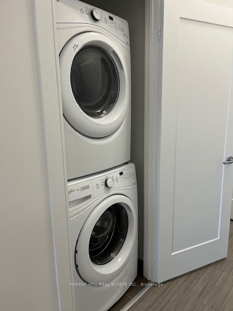 #301 - 310 Tweedsmuir Avenue Property Photo 5