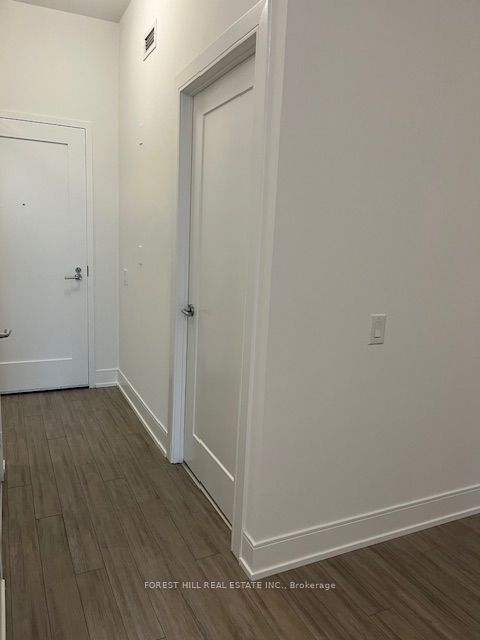 #301 - 310 Tweedsmuir Avenue Property Photo 6