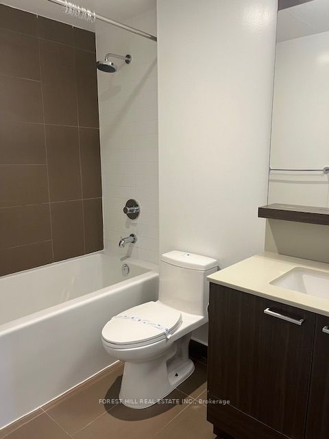 #301 - 310 Tweedsmuir Avenue Property Photo 7