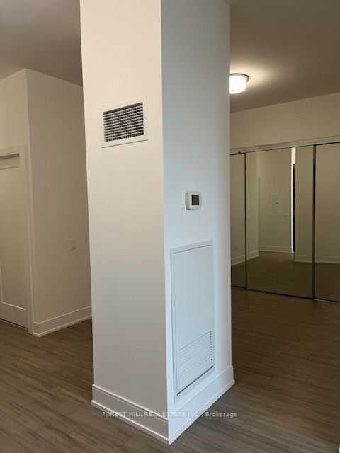 #301 - 310 Tweedsmuir Avenue Property Photo 9