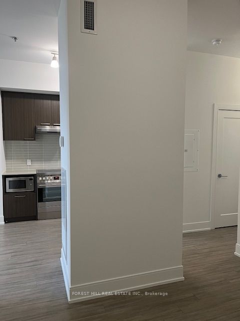 #301 - 310 Tweedsmuir Avenue Property Photo 12