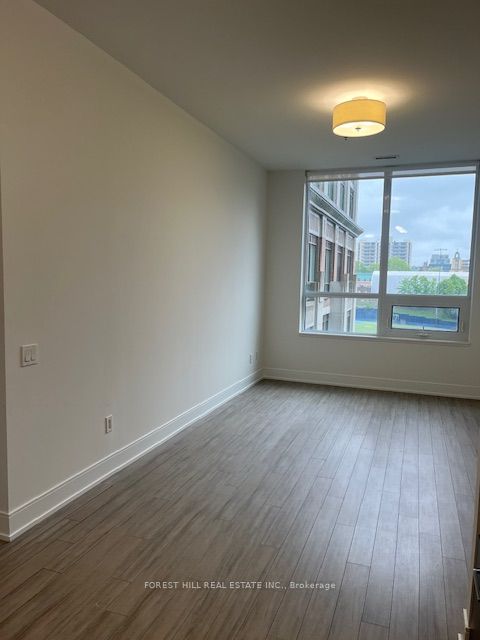 #301 - 310 Tweedsmuir Avenue Property Photo 16