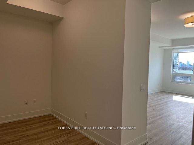 #411 - 310 Tweedsmuir Avenue Property Photo 6