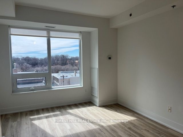 #411 - 310 Tweedsmuir Avenue Property Photo 11