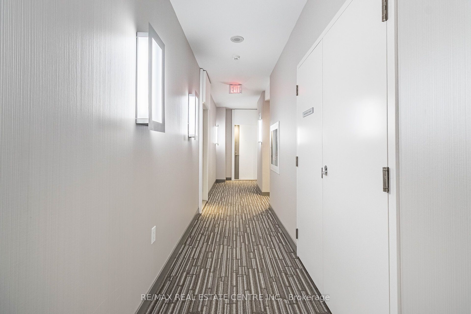 8 The Esplanade N/a 1610 Property Photo 2