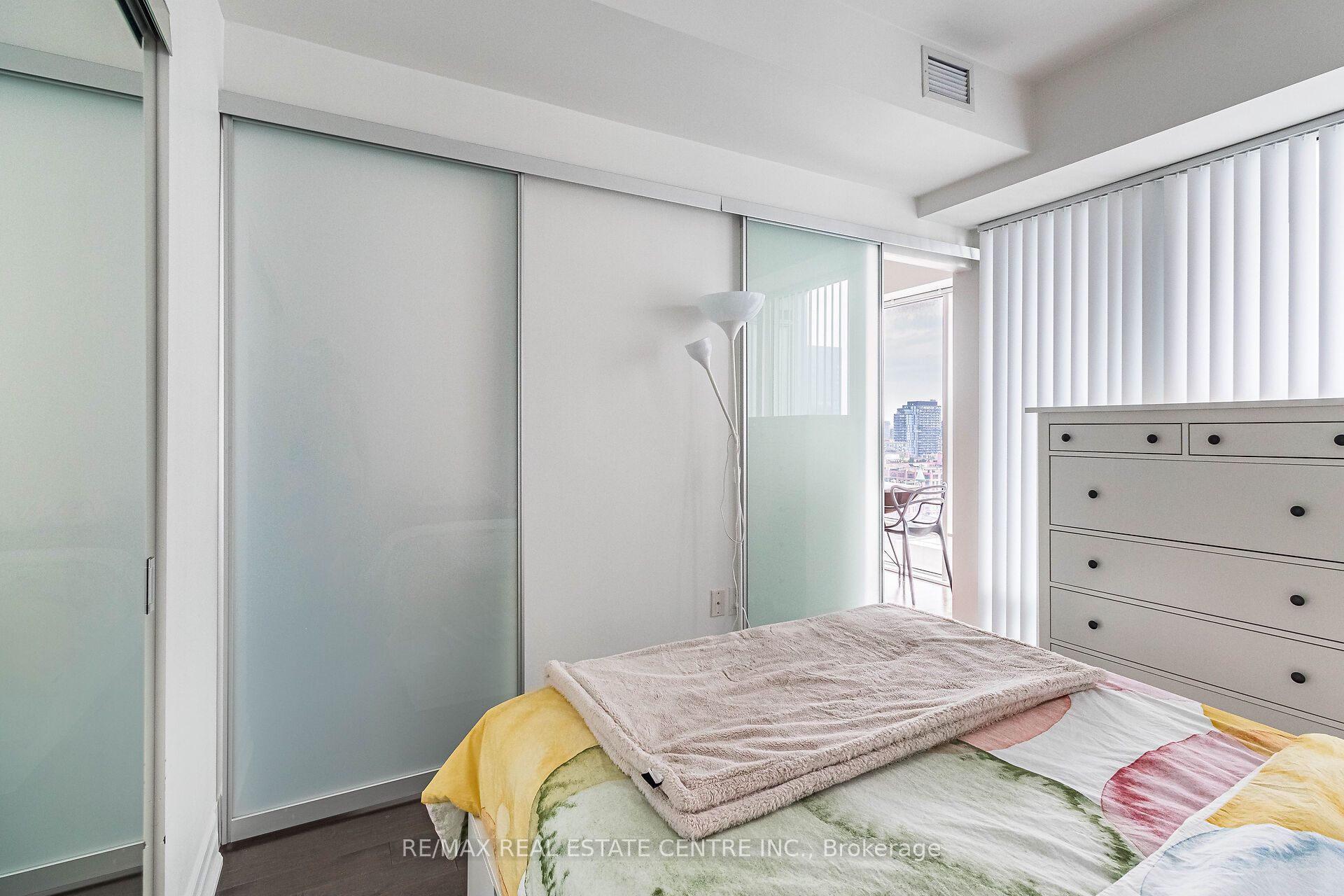 8 The Esplanade N/a 1610 Property Photo 15