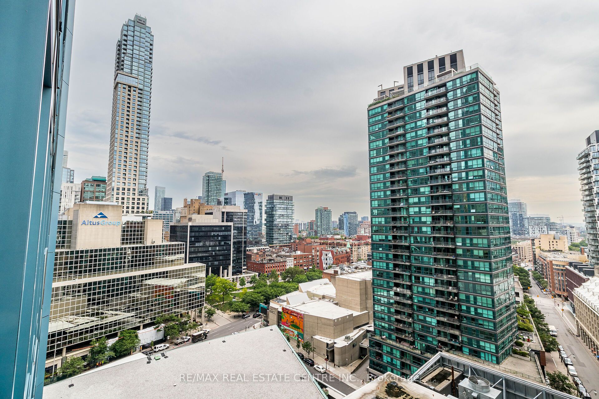 8 The Esplanade N/a 1610 Property Photo 21