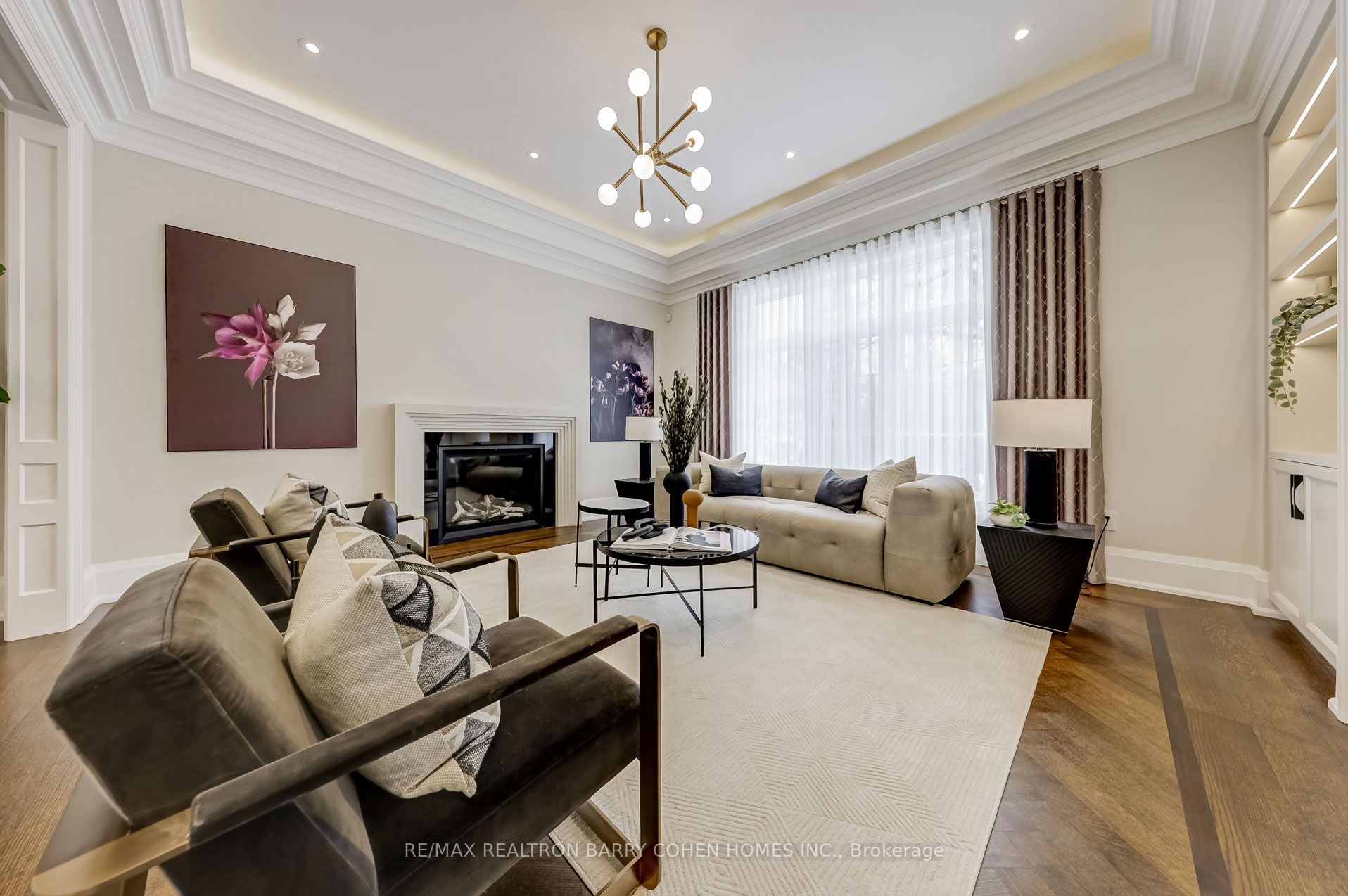 189 Old Yonge Street Property Photo 6