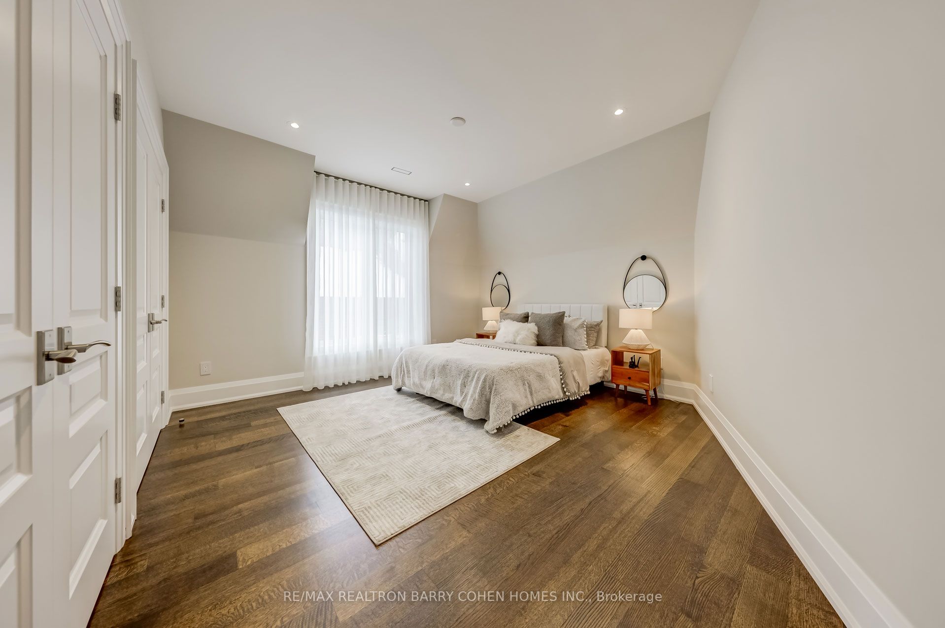 189 Old Yonge Street Property Photo 27