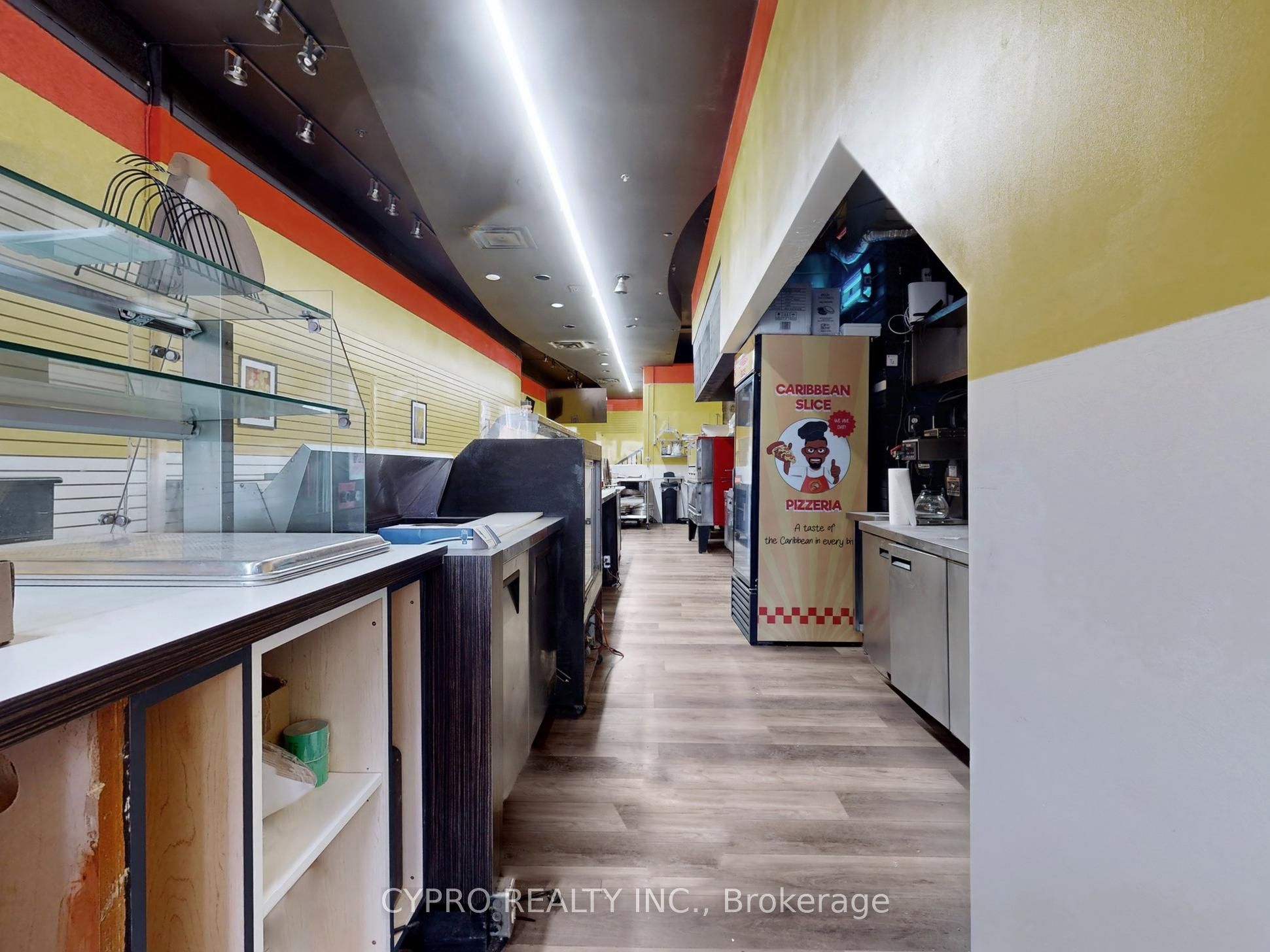 230 Queen Street Property Photo 10