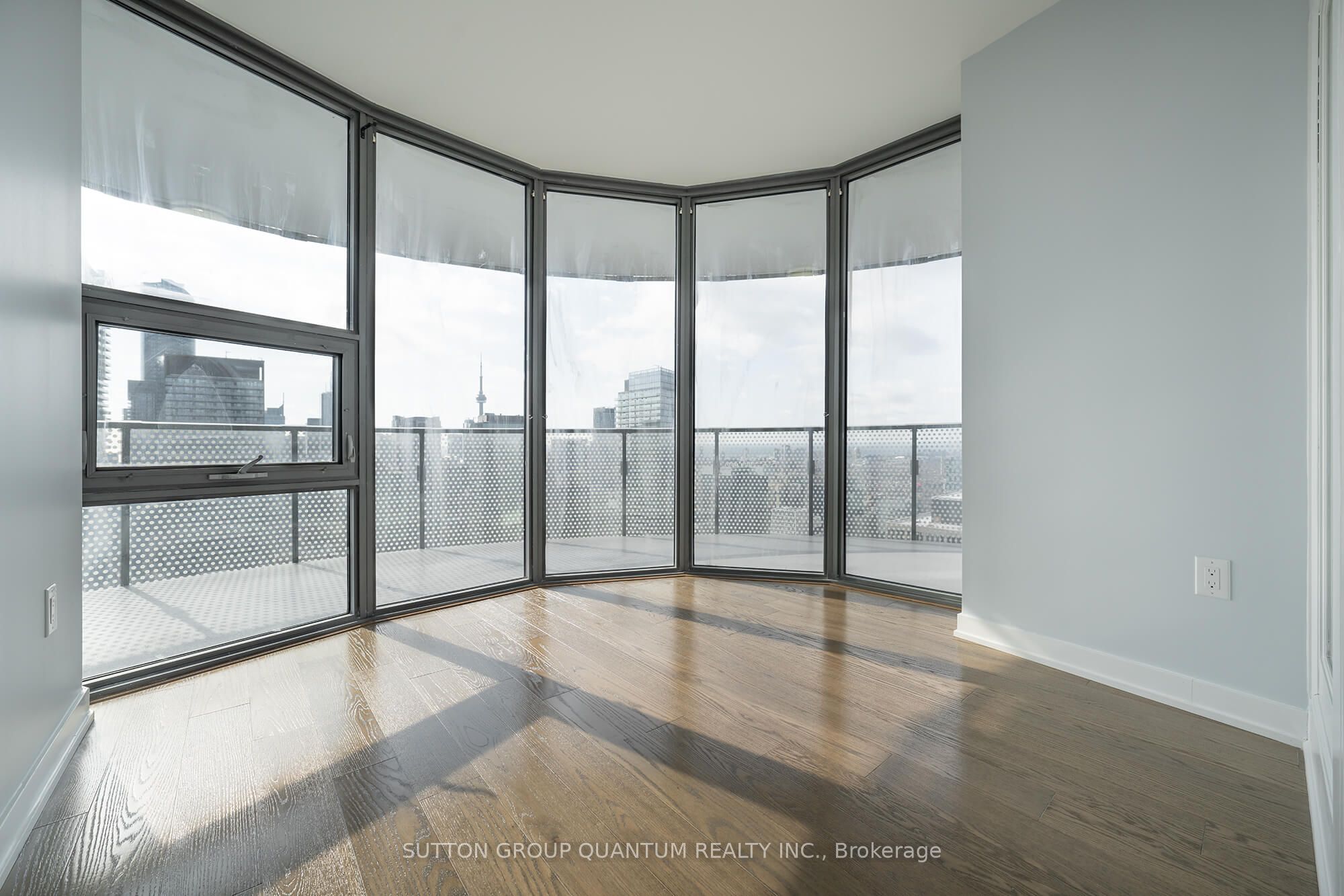 11 Wellesley Street W 4105 Property Photo 13