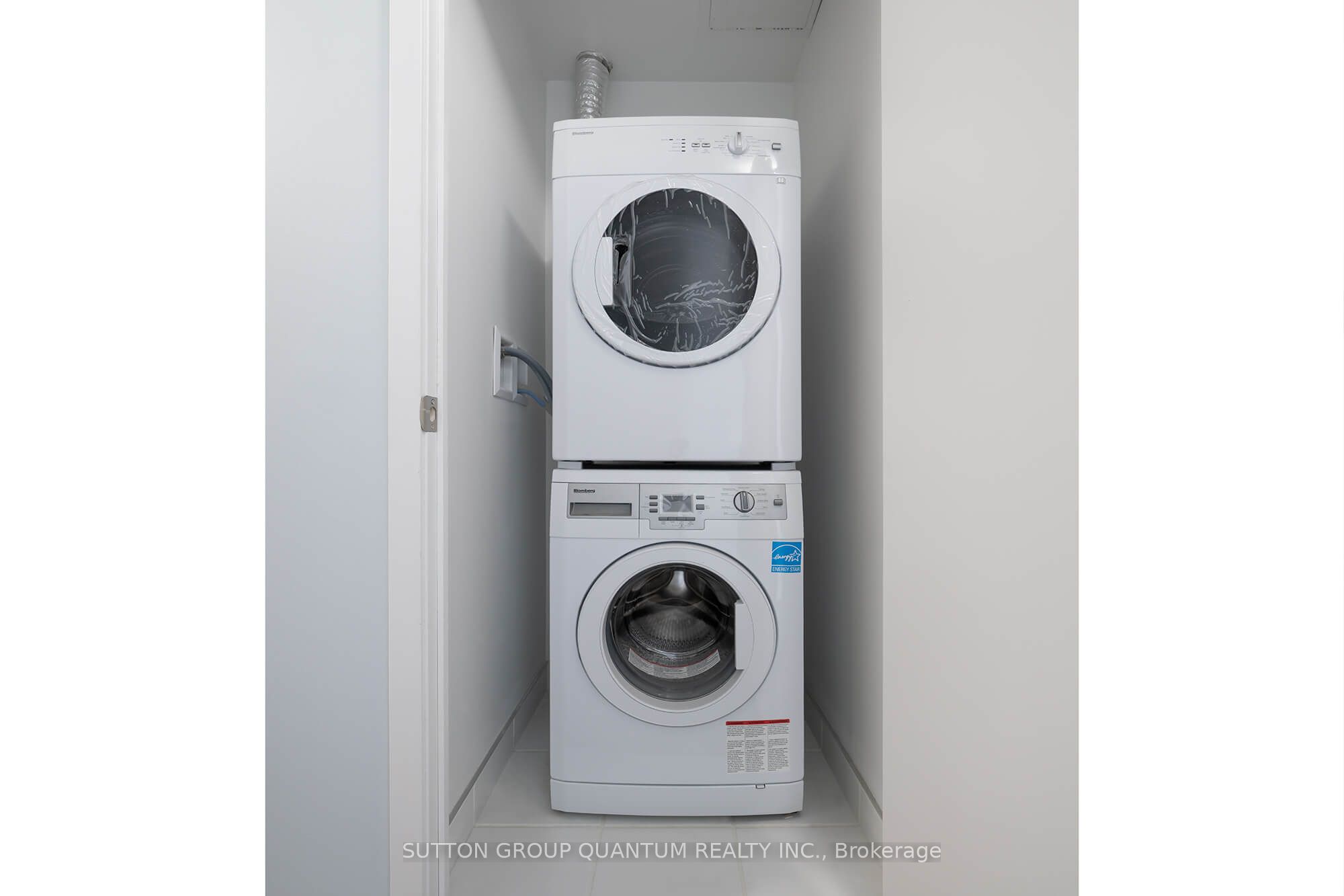 11 Wellesley Street W 4105 Property Photo 15