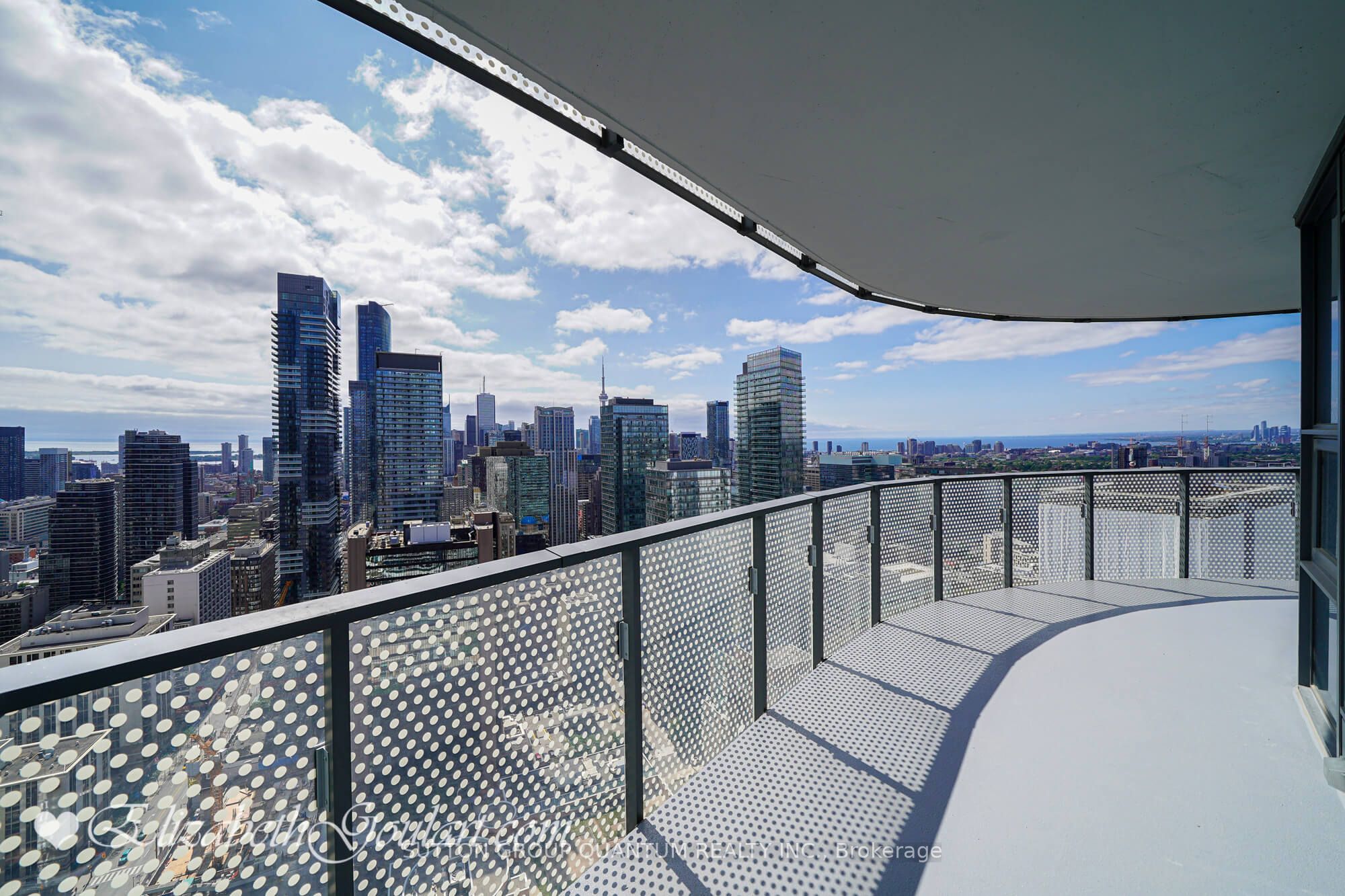 11 Wellesley Street W 4105 Property Photo 17