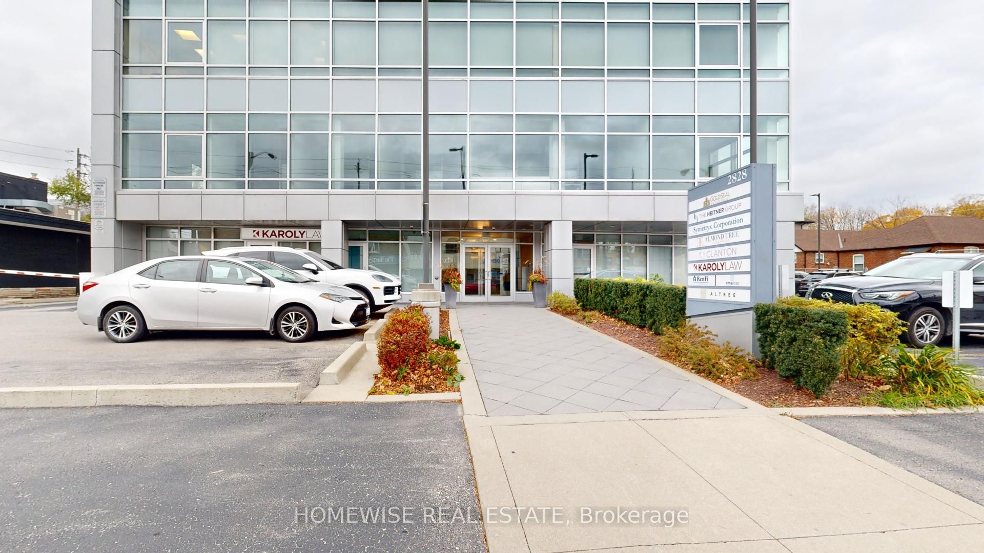 2828 Bathurst Street 200 Property Photo 2