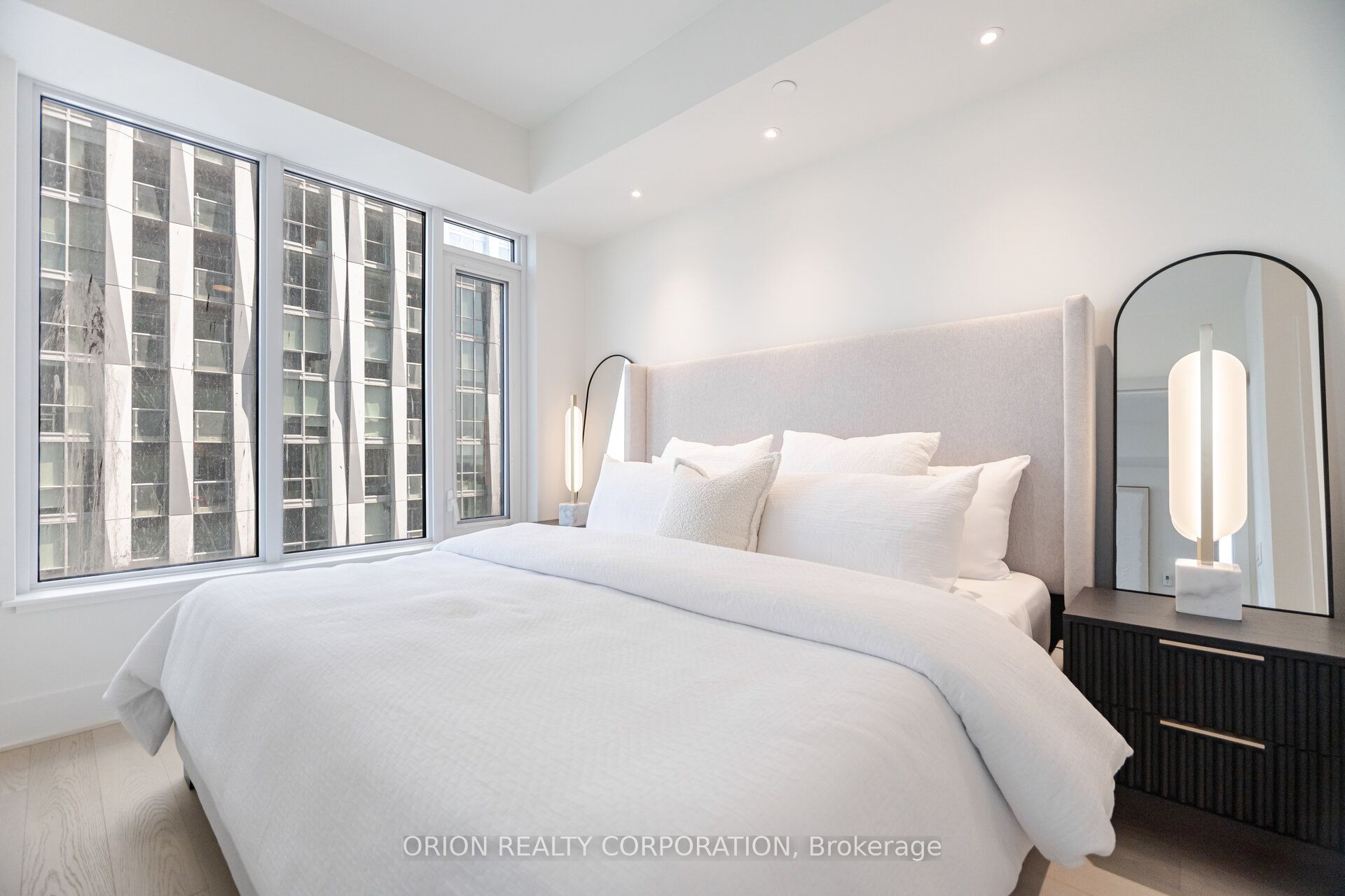 #3204 - 11 Yorkville Avenue Property Photo 20