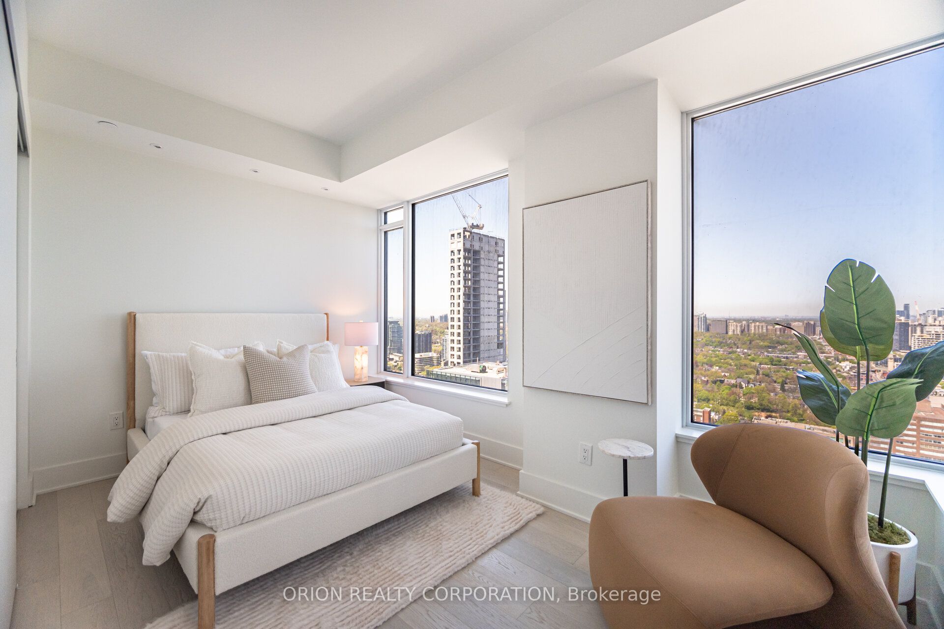 #3204 - 11 Yorkville Avenue Property Photo 25
