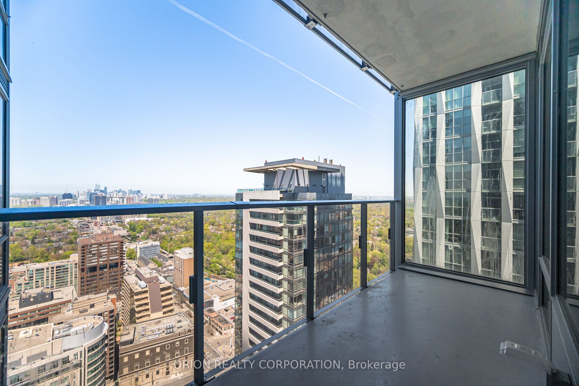 #3204 - 11 Yorkville Avenue Property Photo 30