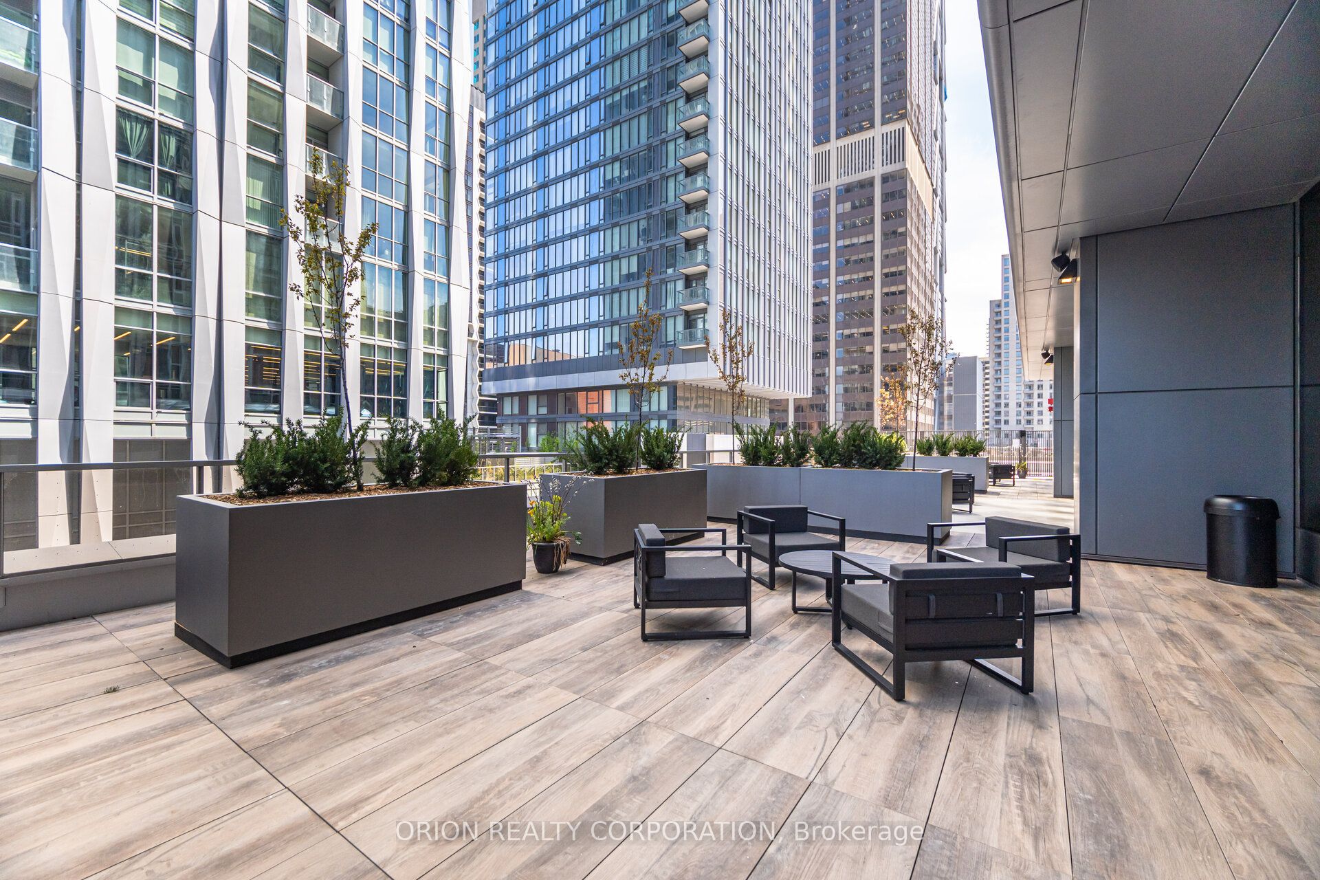 #3204 - 11 Yorkville Avenue Property Photo 40