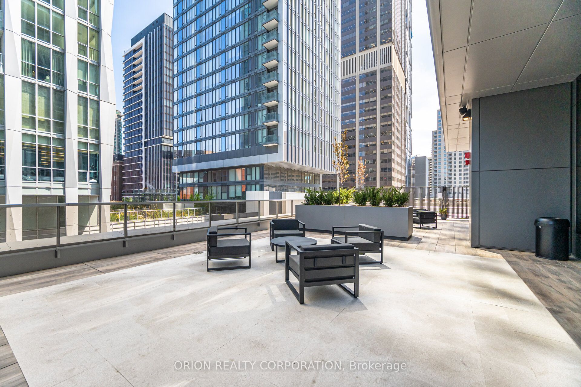 #3204 - 11 Yorkville Avenue Property Photo 41