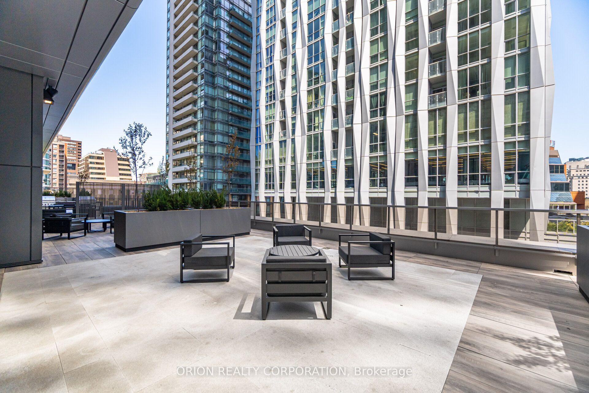 #3204 - 11 Yorkville Avenue Property Photo 42