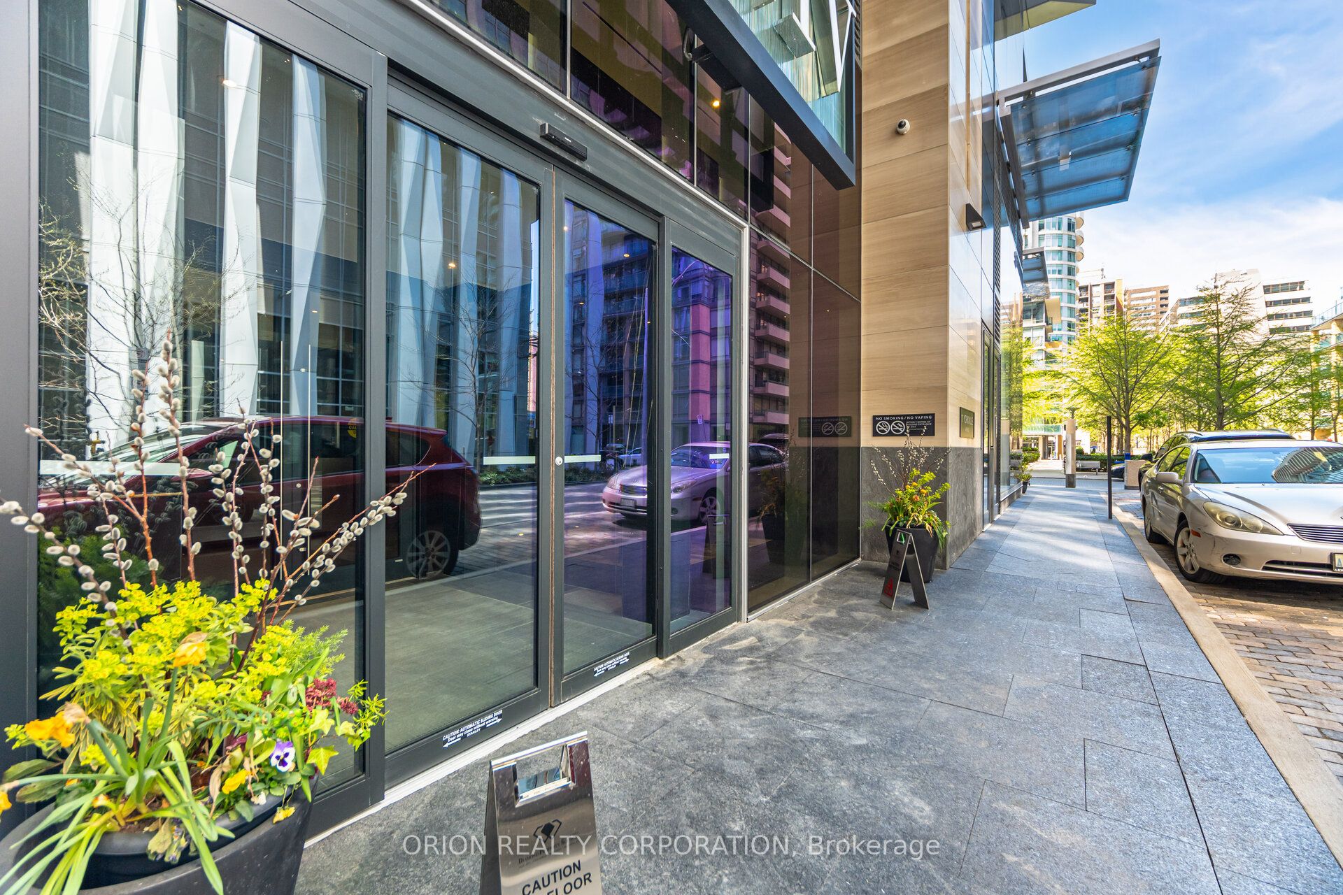 #3204 - 11 Yorkville Avenue Property Photo 48