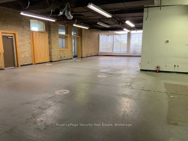 #unit A - 381 Richmond Street Property Photo 2