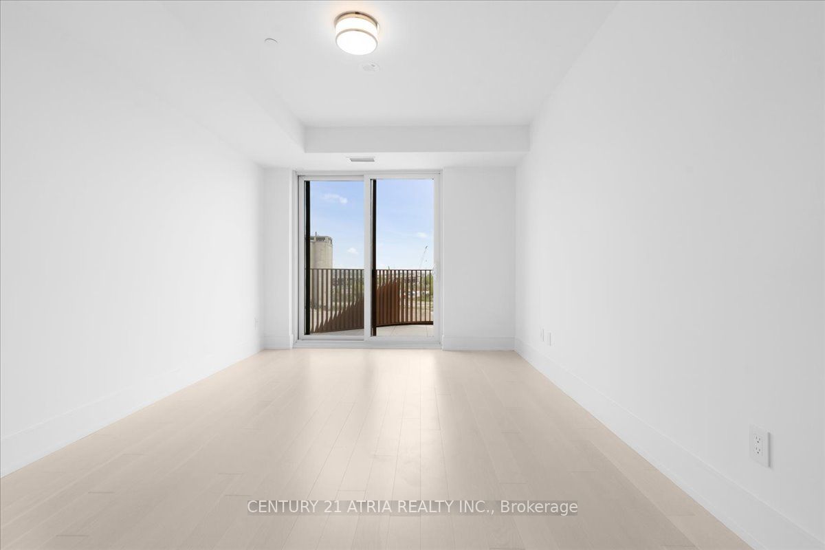 155 Merchants' Wharf N/a 608 Property Photo 3